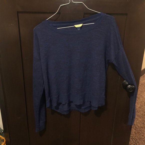 Blue prince and fox sweater - Picture 1 of 2